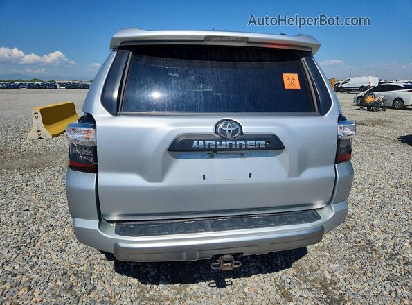 JTEBU5JR7G5400735 2016 TOYOTA 4RUNNER Silver Հետևի տեսք