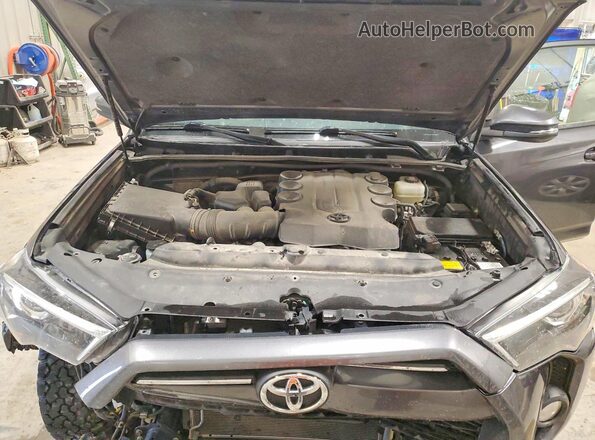 JTEBU5JR7L5833711 2020 TOYOTA 4RUNNER Серый Вид подкапотного пространства