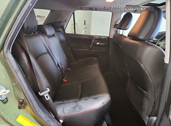 JTEBU5JR8L5745816 2020 TOYOTA 4RUNNER Green Rear interior view
