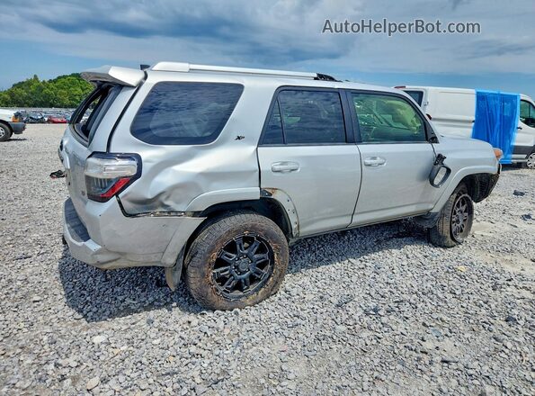 JTEBU5JR9G5386157 2016 TOYOTA 4RUNNER Silver Trasero derecho