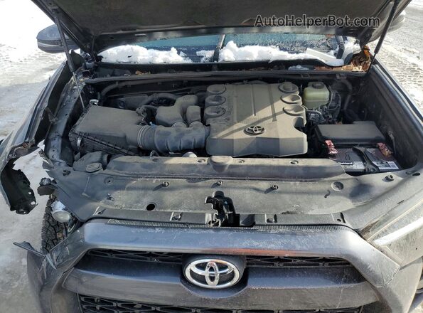 JTEBU5JR9K5697340 2019 TOYOTA 4RUNNER Gray Engine compartment view