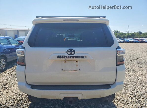 JTEBU5JRXG5327313 2016 TOYOTA 4RUNNER White Rear view