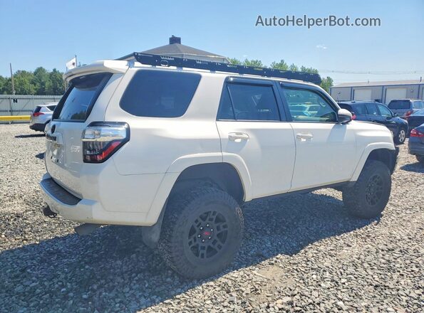 JTEBU5JRXG5327313 2016 TOYOTA 4RUNNER White Rear right