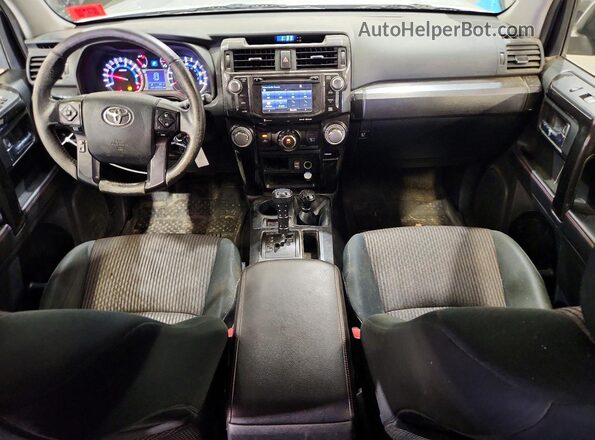 JTEBU5JRXG5369853 2016 TOYOTA 4RUNNER Silver Вид панелі приладів
