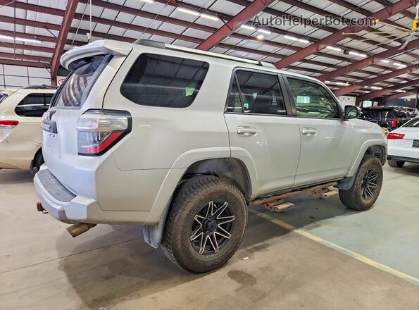 JTEBU5JRXG5369853 2016 TOYOTA 4RUNNER Silver Задня права чверть
