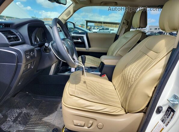 JTEDU5JR0M5228973 2021 TOYOTA 4RUNNER White Սալոնի դիմացի տեսք