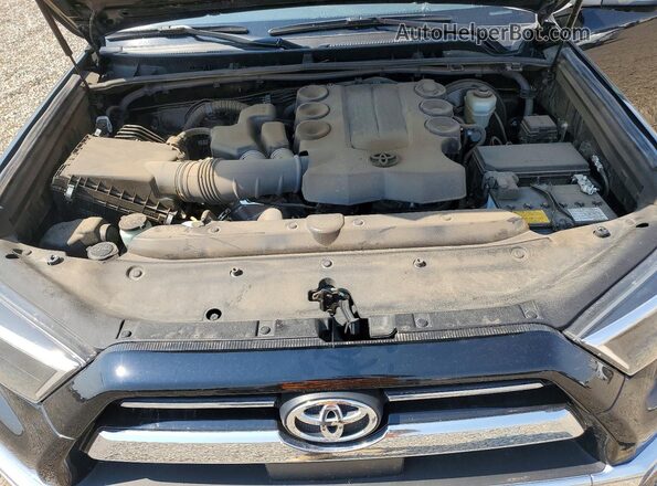 JTEDU5JR3N5277702 2022 TOYOTA 4RUNNER Black ძრავის განყოფილების ხედი