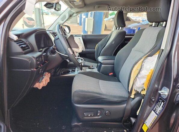 JTEEU5JR4P5280308 2023 TOYOTA 4RUNNER Gray Front interior view