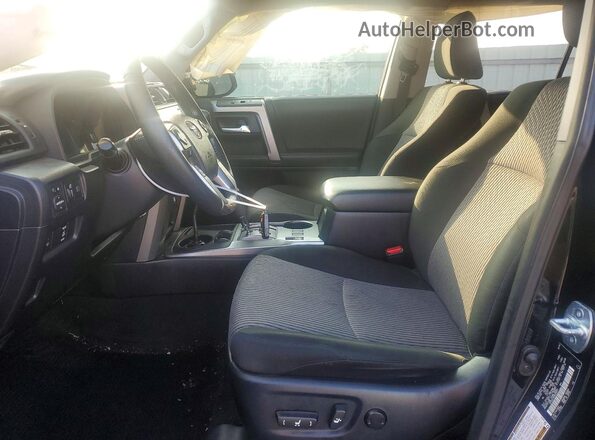 JTEEU5JR6M5239271 2021 TOYOTA 4RUNNER Черный Вид салона спереди