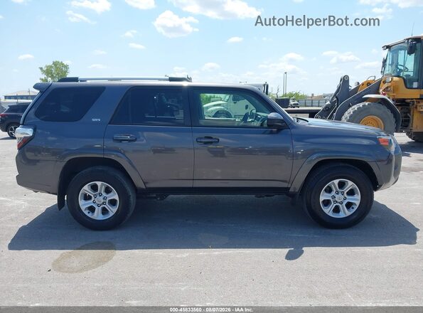 JTEEU5JR6N5252572 2022 TOYOTA 4RUNNER Gray Вид задньої частини салону
