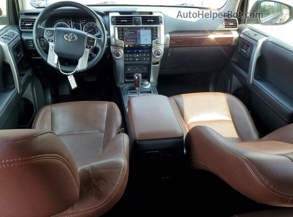 JTEKU5JR2P6115337 2023 TOYOTA 4RUNNER Blue Առջևի վահանակի տեսք