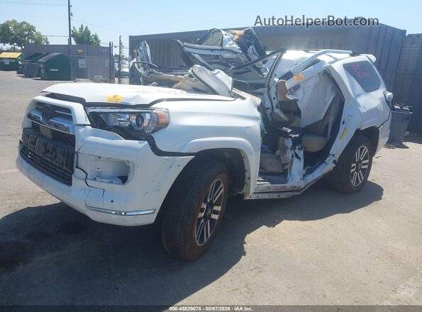 JTEKU5JR9N6023669 2022 TOYOTA 4RUNNER White Front left