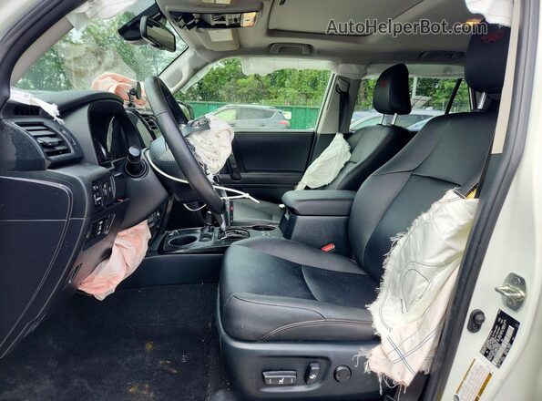 JTELU5JR8P6173327 2023 TOYOTA 4RUNNER White Սալոնի դիմացի տեսք