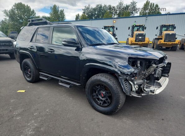 JTELU5JR8P6176034 2023 TOYOTA 4RUNNER Черный Вид щитка приборов