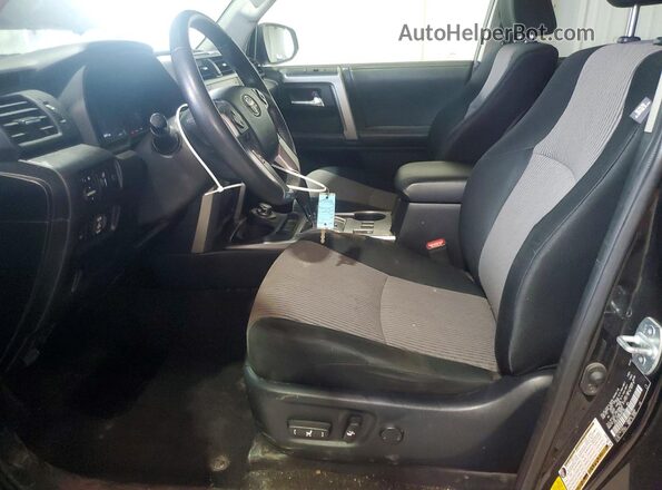 JTEMU5JR0M5852756 2021 TOYOTA 4RUNNER Черный Вид салона спереди
