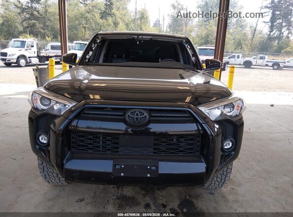 JTEMU5JR2M5920118 2021 TOYOTA 4RUNNER Black უკანა სალონის ხედი