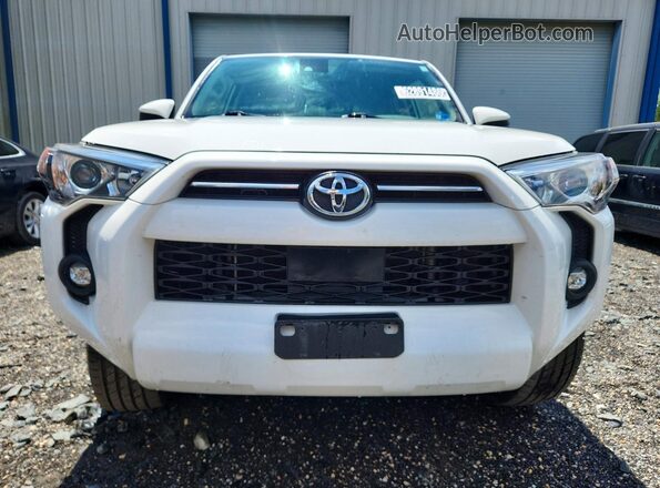 JTEMU5JR9N6050413 2022 TOYOTA 4RUNNER White წინა ხედი