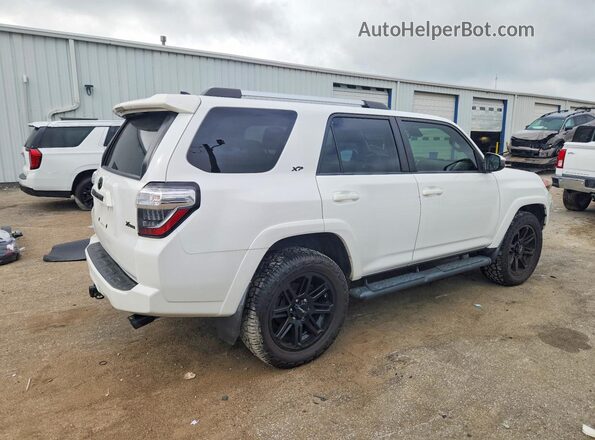 JTEMU5JRXM5894710 2021 TOYOTA 4RUNNER White Rear right
