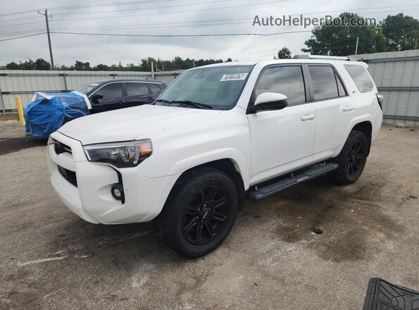 JTEMU5JRXM5894710 2021 TOYOTA 4RUNNER White 360 interior view