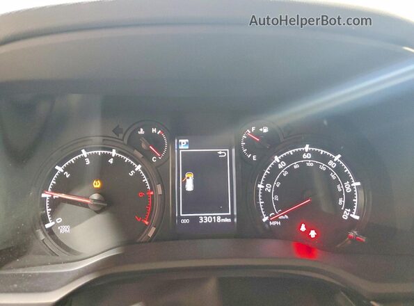 JTENU5JR0R6269366 2024 TOYOTA 4RUNNER Белый Вид щитка приборов
