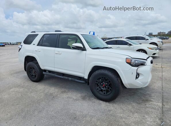 JTENU5JR1P6181083 2023 TOYOTA 4RUNNER White Delantero derecho