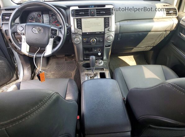 JTENU5JR4M5960463 2021 TOYOTA 4RUNNER Серебряный Вид панели приборов