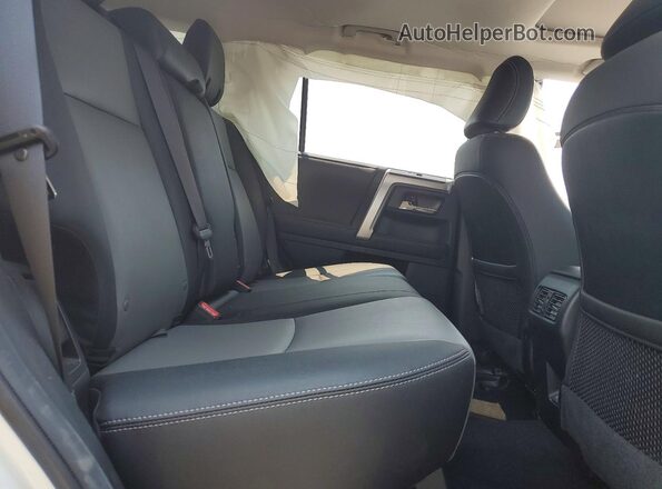 JTENU5JR5M5871260 2021 TOYOTA 4RUNNER White უკანა სალონის ხედი