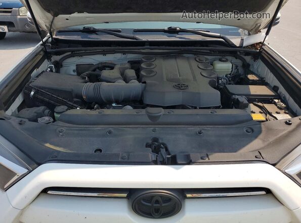 JTENU5JR5M5871260 2021 TOYOTA 4RUNNER White ძრავის განყოფილების ხედი