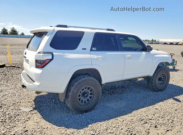 JTENU5JR6M5963784 2021 TOYOTA 4RUNNER White Tył prawy