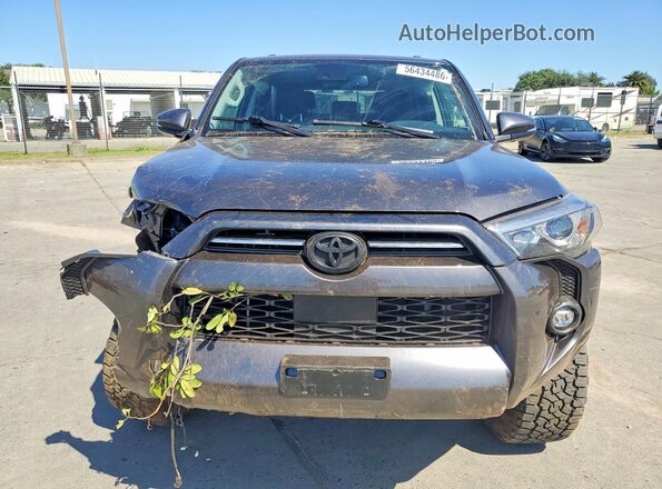 JTENU5JR6P6193147 2023 TOYOTA 4RUNNER Gray Widok z przodu