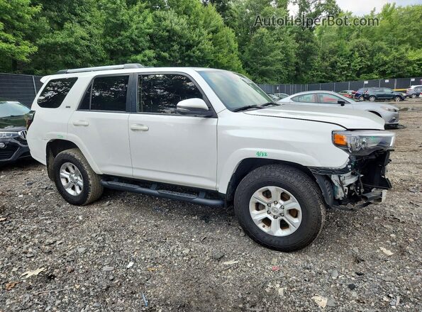 JTENU5JR8N6010943 2022 TOYOTA 4RUNNER White Przód prawy