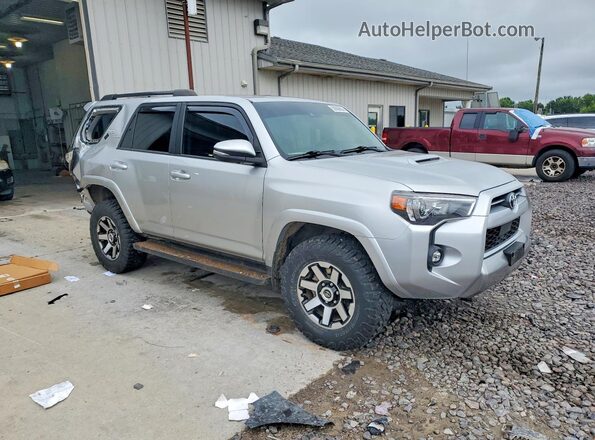 JTERU5JR3P6134722 2023 TOYOTA 4RUNNER Silver Передня права чверть