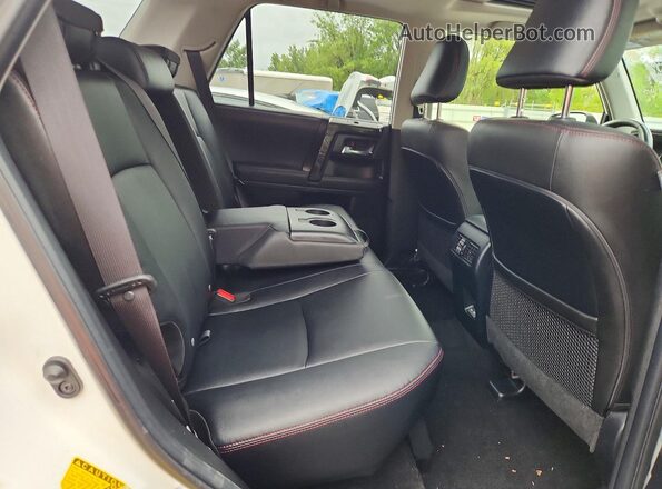 JTERU5JR3P6177070 2023 TOYOTA 4RUNNER White Rear seats view