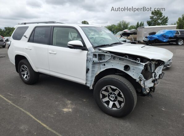 JTERU5JR3P6177070 2023 TOYOTA 4RUNNER White Front right