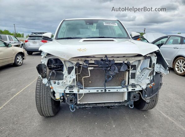 JTERU5JR3P6177070 2023 TOYOTA 4RUNNER White Front view