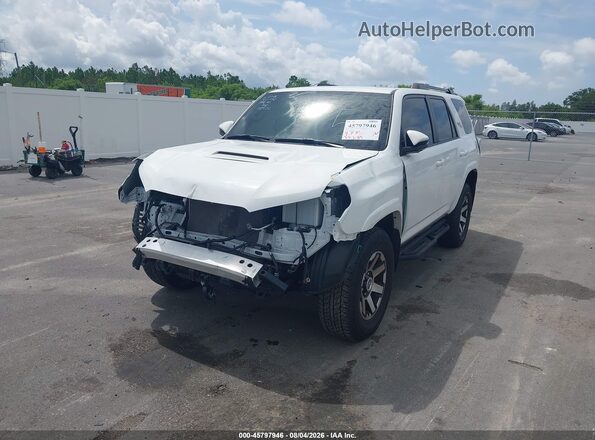 JTERU5JR4R6297690 2024 TOYOTA 4RUNNER White წინა მარცხენა ხედი სამი მეოთხედიდან