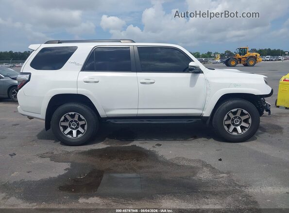 JTERU5JR4R6297690 2024 TOYOTA 4RUNNER White უკანა სალონის ხედი