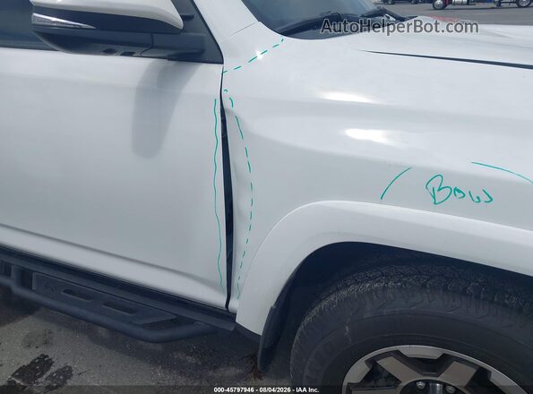 JTERU5JR4R6297690 2024 TOYOTA 4RUNNER White 
