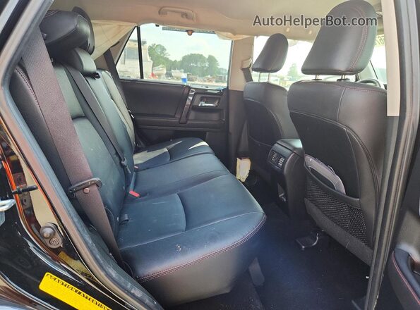 JTERU5JR5P6161050 2023 TOYOTA 4RUNNER Black Սալոնի հետևի տեսք