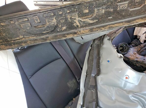 JTERU5JR6R6251536 2024 TOYOTA 4RUNNER Серебряный Вид задних сидений