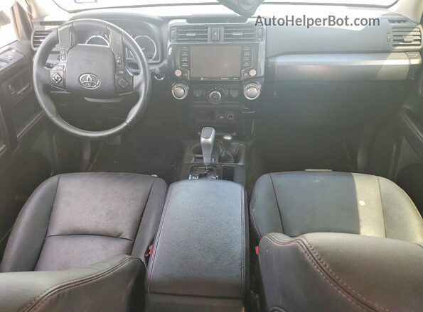 JTERU5JR9M5963697 2021 TOYOTA 4RUNNER Белый Вид панели приборов