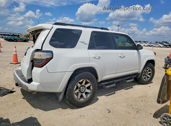 JTERU5JR9M5963697 2021 TOYOTA 4RUNNER Белый Задняя правая четверть