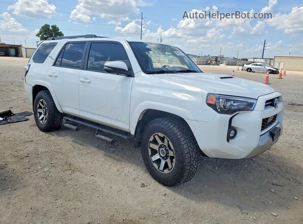 JTERU5JR9M5963697 2021 TOYOTA 4RUNNER Белый Передняя правая четверть