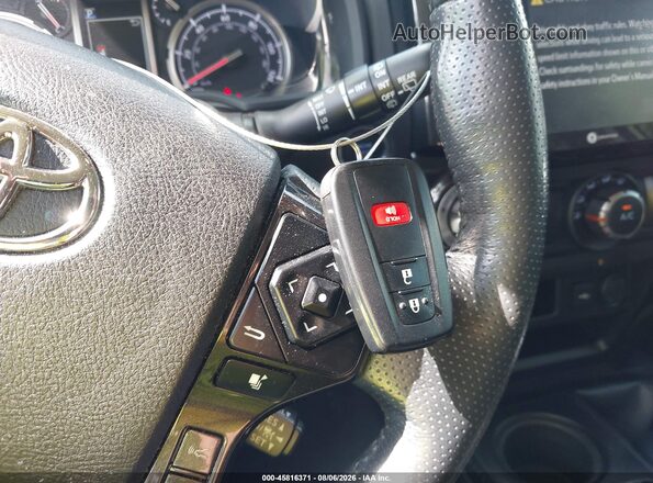 JTERU5JR9P6097451 2023 TOYOTA 4RUNNER Green Вид панелі приладів