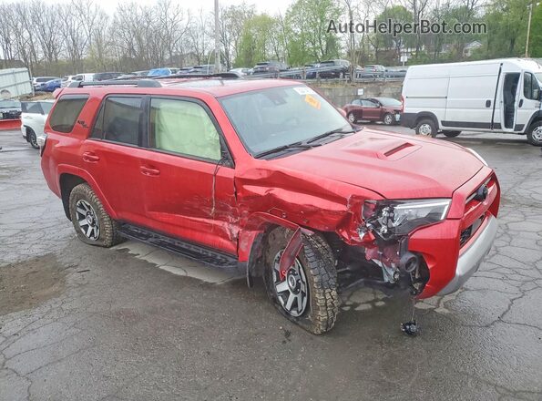 JTERU5JR9P6192639 2023 TOYOTA 4RUNNER Red Przód prawy