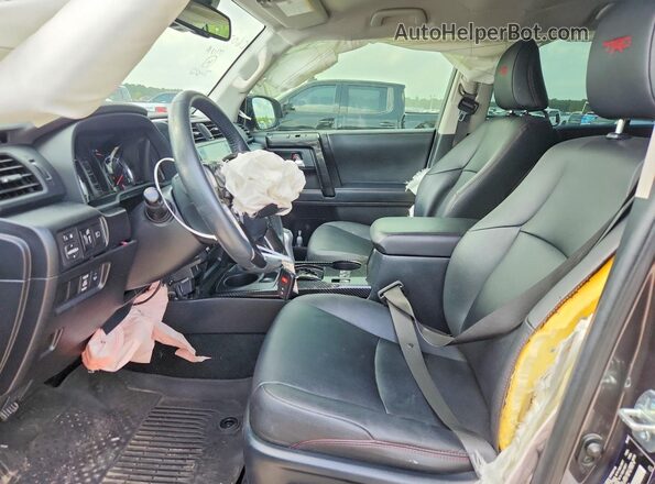 JTERU5JRXN6044447 2022 TOYOTA 4RUNNER Gray Вид салону спереду