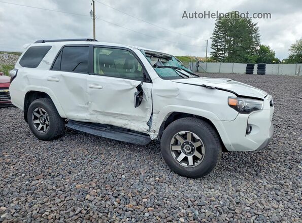 JTERU5JRXR6271403 2024 TOYOTA 4RUNNER Белый Передняя правая четверть