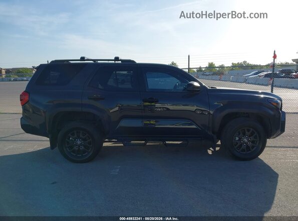 JTEVA5AR5S5000672 2025 TOYOTA 4RUNNER Gray Vista interior trasera