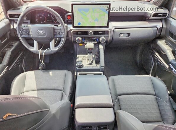 JTEVA5BR7T5081030 2026 TOYOTA 4RUNNER Red Vista del salpicadero