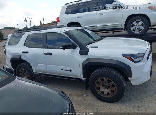 JTEVB5BR6S5013278 2025 TOYOTA 4RUNNER Белый Вид задней части салона
